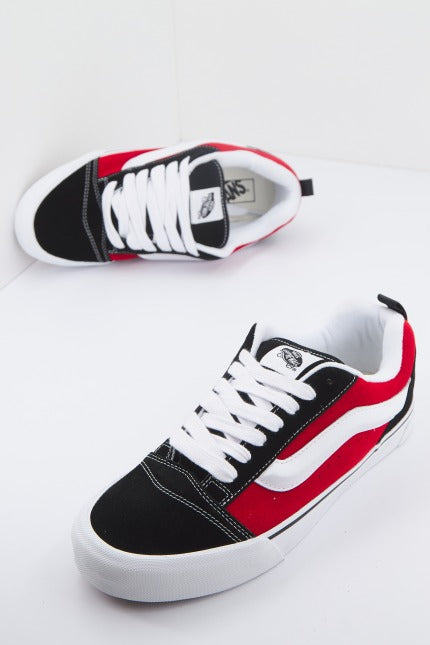 VANS KNU SKOOL en color NEGRO  (1)