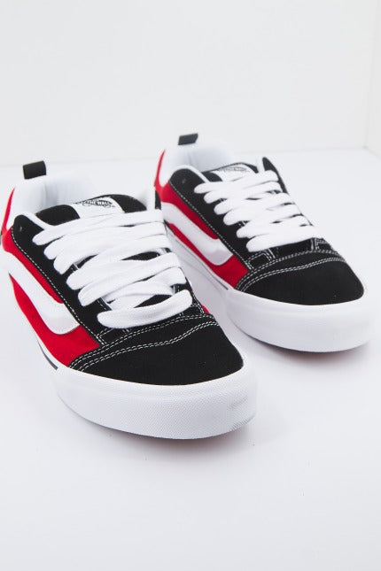 VANS KNU SKOOL en color NEGRO  (2)