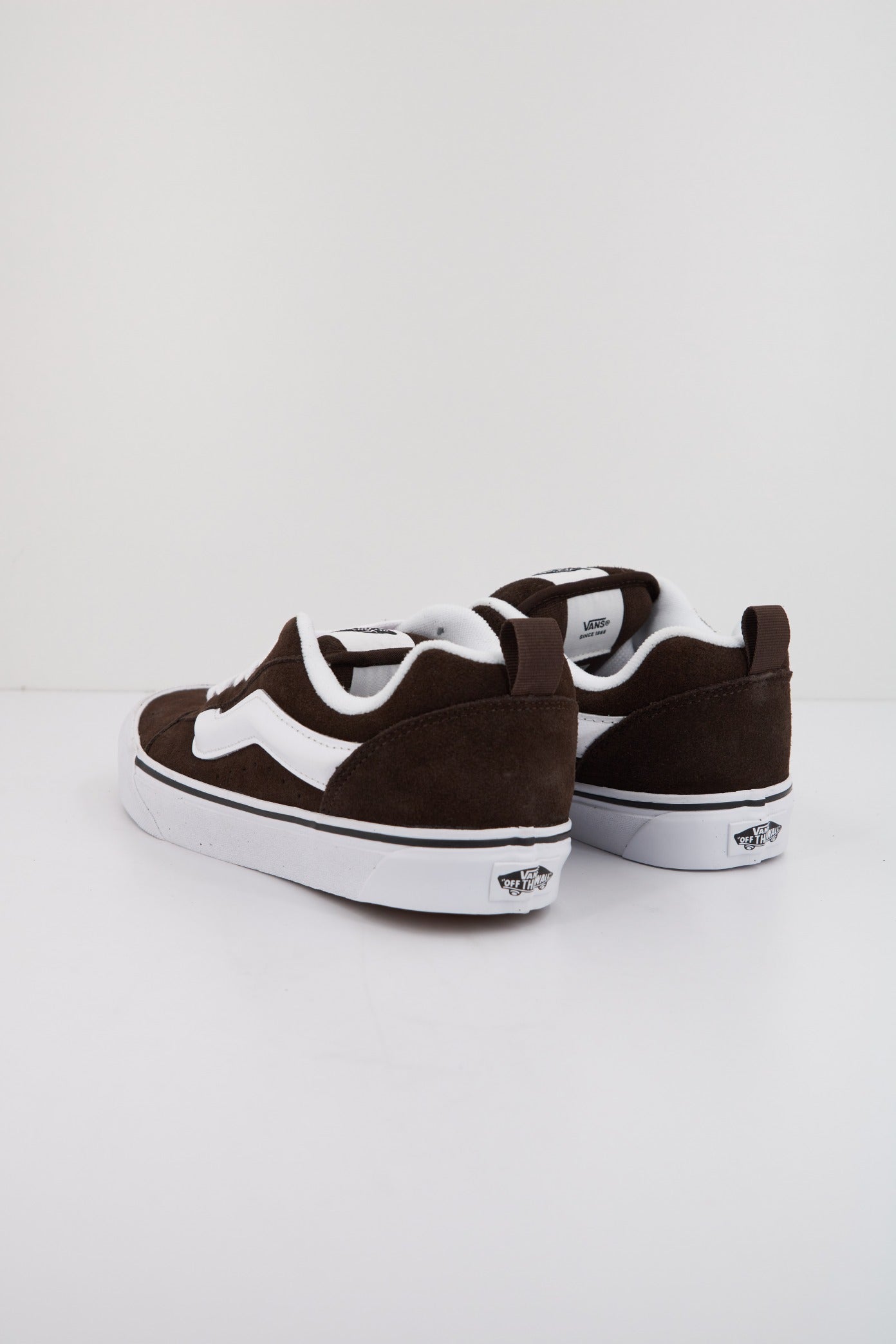 VANS KNU SKOOL en color MARRON  (3)