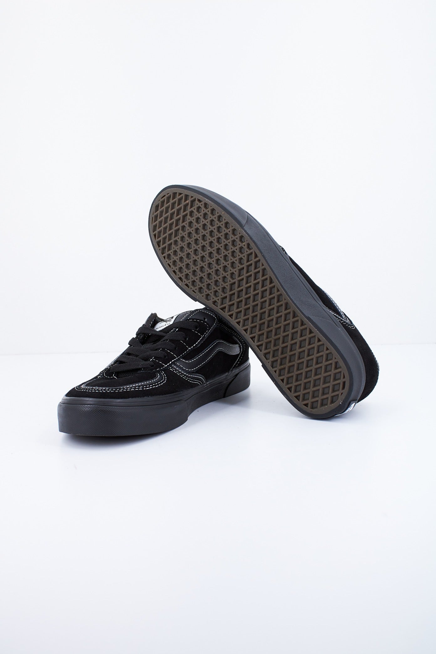 VANS ROWLEY CLASSIC en color NEGRO  (4)