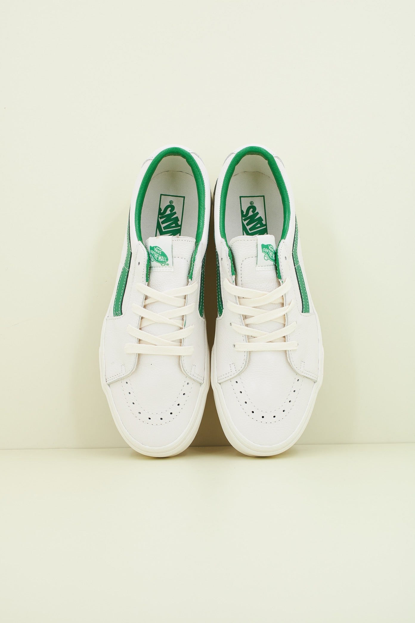 VANS SK-LOW VINTAGE en color BLANCO  (2)