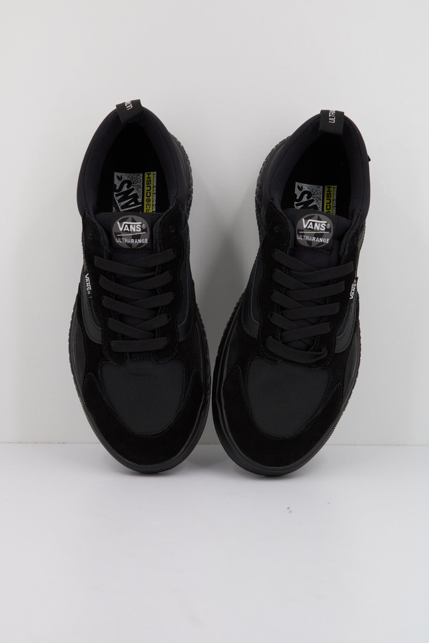 VANS ULTRARANGE NEO VR en color NEGRO  (2)