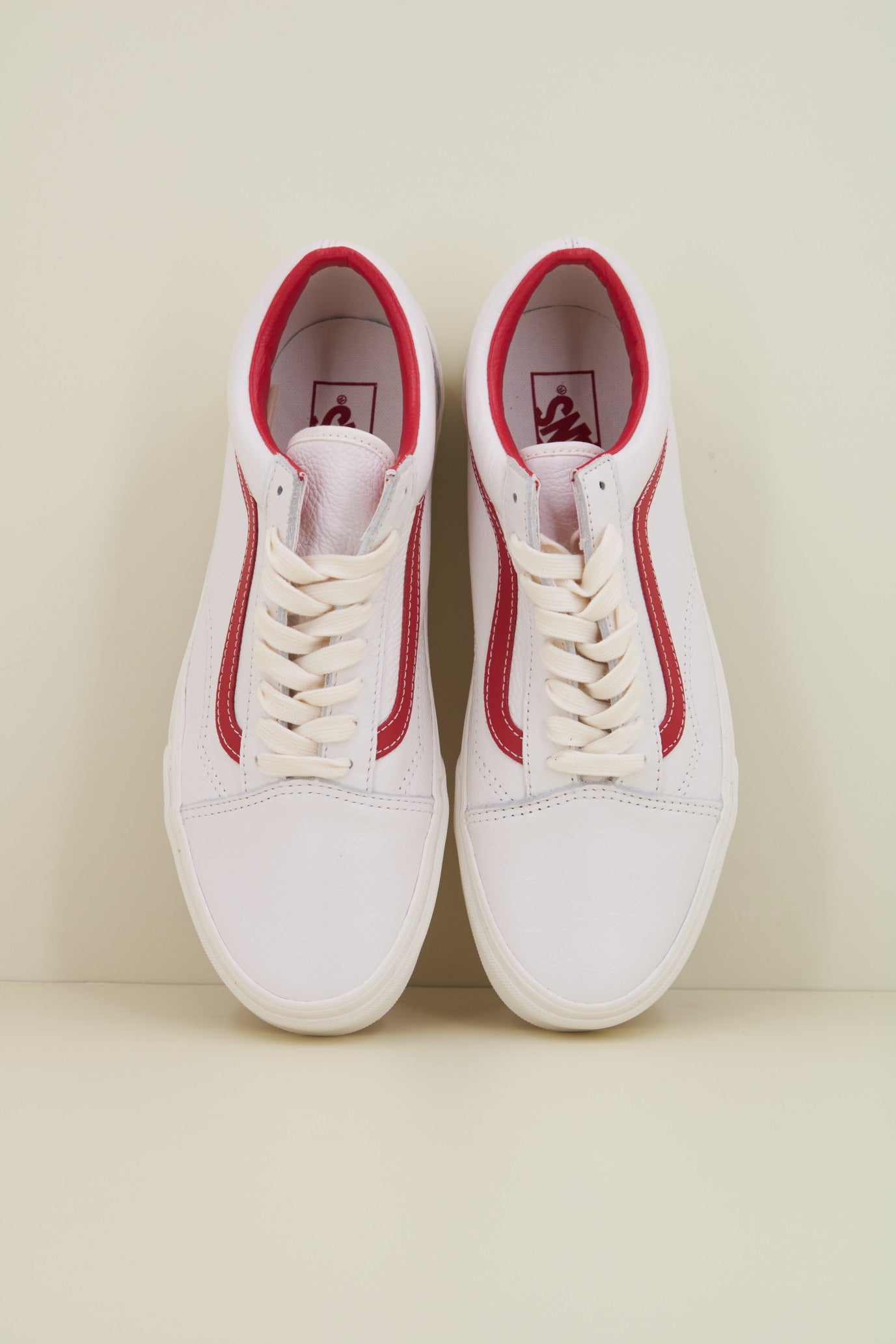 VANS OLD SKOOL VINTAGE en color BLANCO  (2)