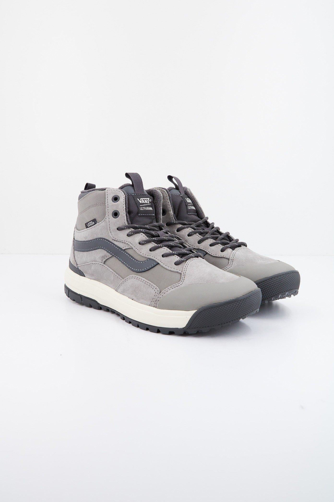 VANS ULTRARANGE EXO HI MTE en color GRIS  (2)