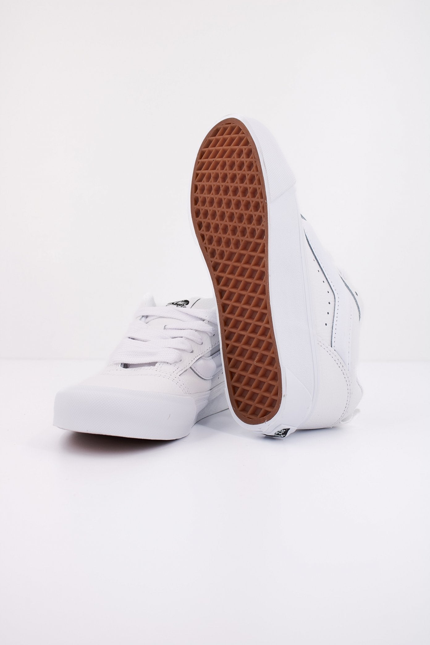 VANS  KNU SKOOL en color BLANCO  (5)