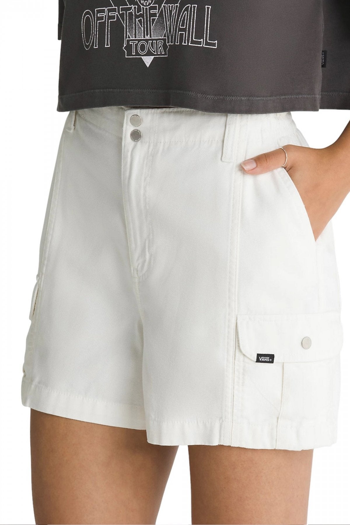 VANS SIDEWALK CARGO SHORT A en color BLANCO  (2)