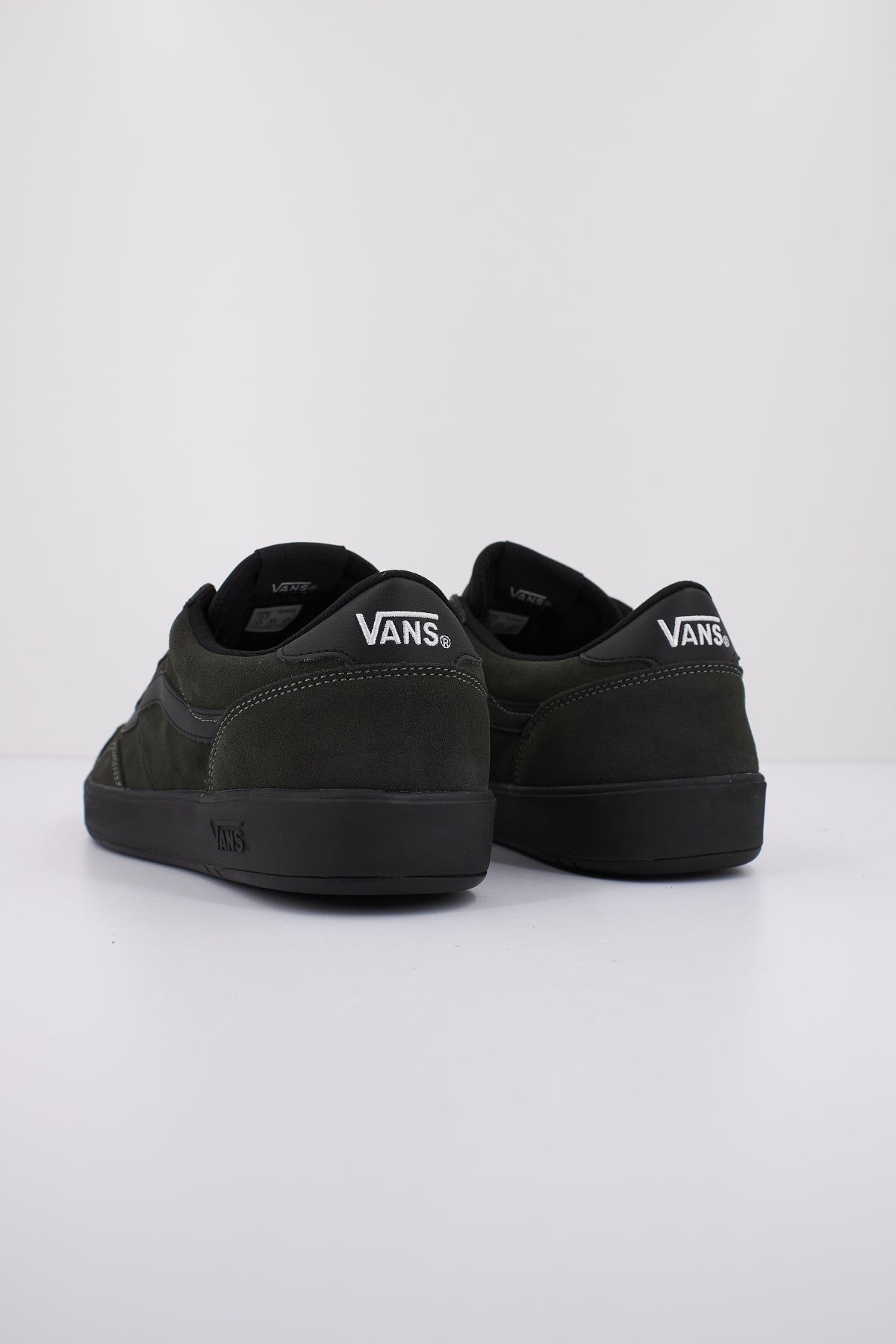 VANS CRUZE TOO CC en color NEGRO  (3)