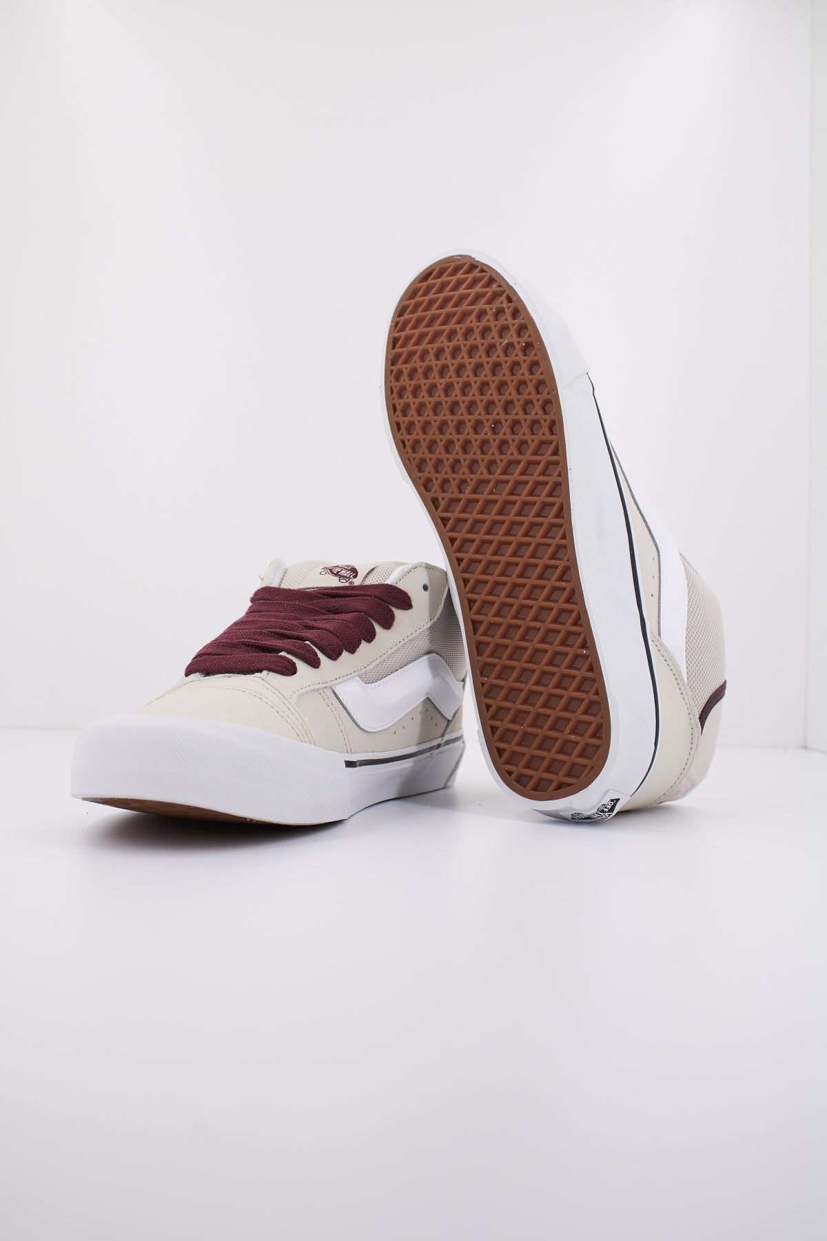 VANS KNU MID en color BEIS  (4)