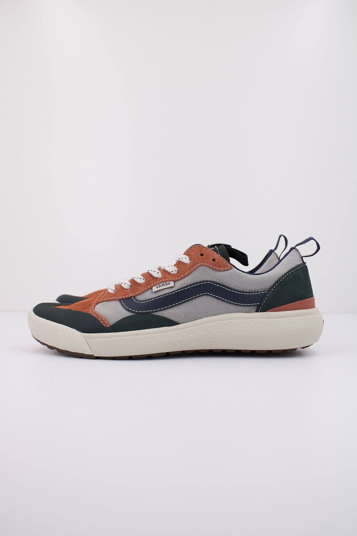 VANS ULTRARANGE EXO SE en color MULTICOLOR  (1)