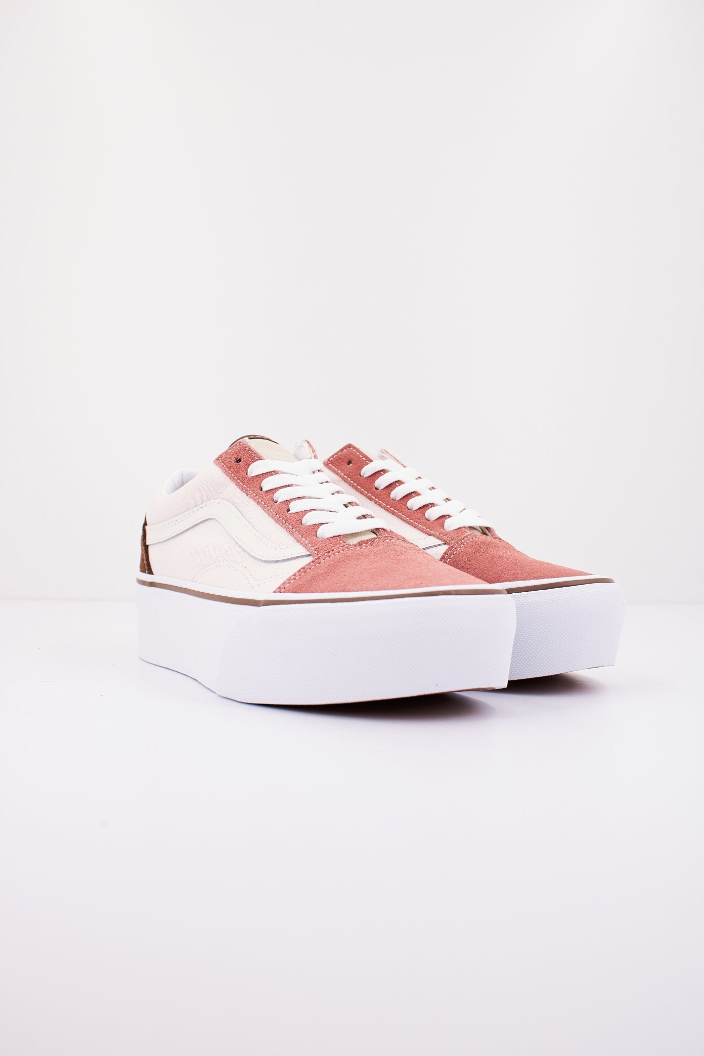 VANS OLD SKOOL STACKFORM en color ROSA  (2)