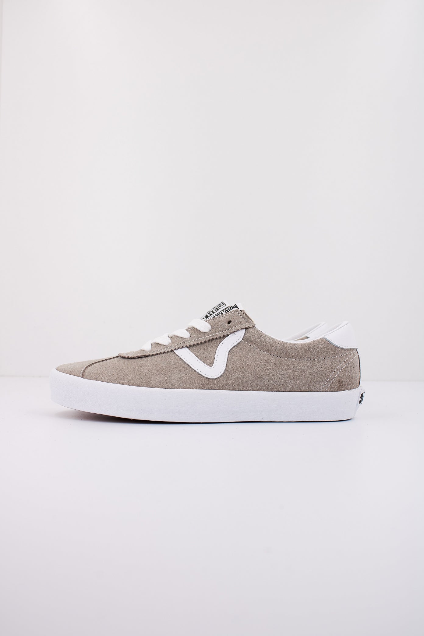 VANS SPORT LOW en color BEIS  (1)