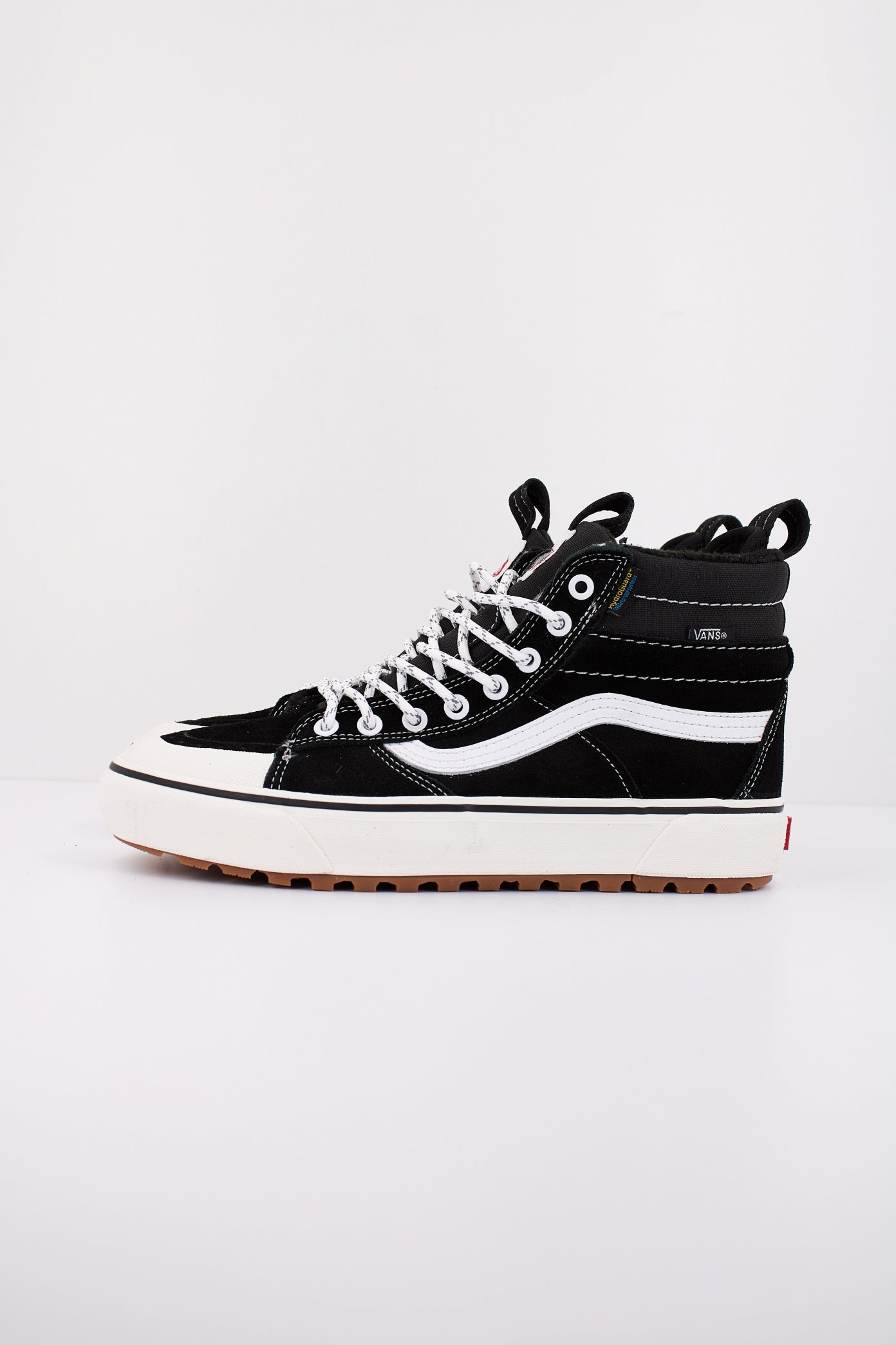 VANS MTE SK-HI WATERPROOF en color NEGRO  (1)