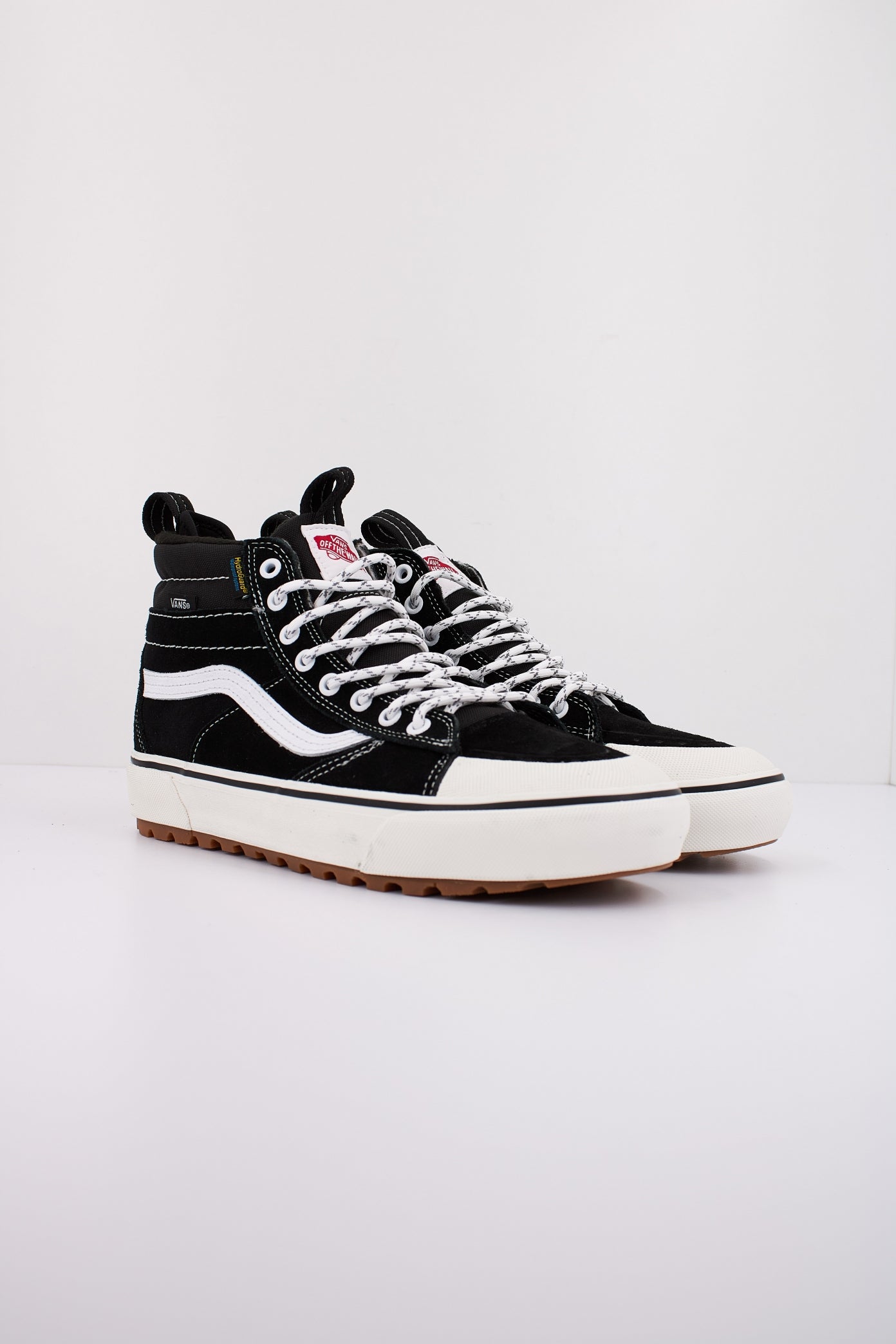 VANS MTE SK-HI WATERPROOF en color NEGRO  (2)