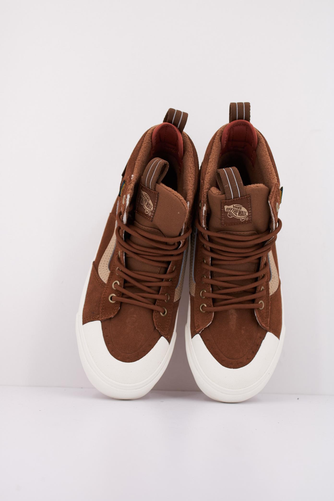 VANS MTE SK-HI WATERPROOF en color MARRON  (3)