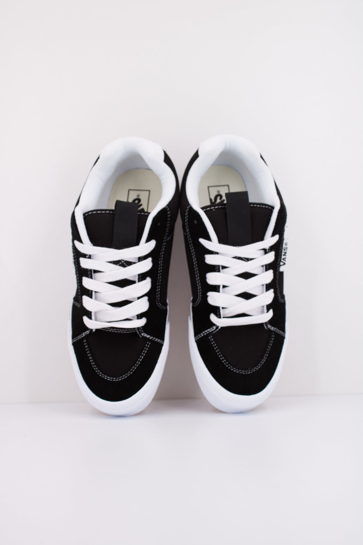 VANS CHUKKA PUSH en color NEGRO  (3)