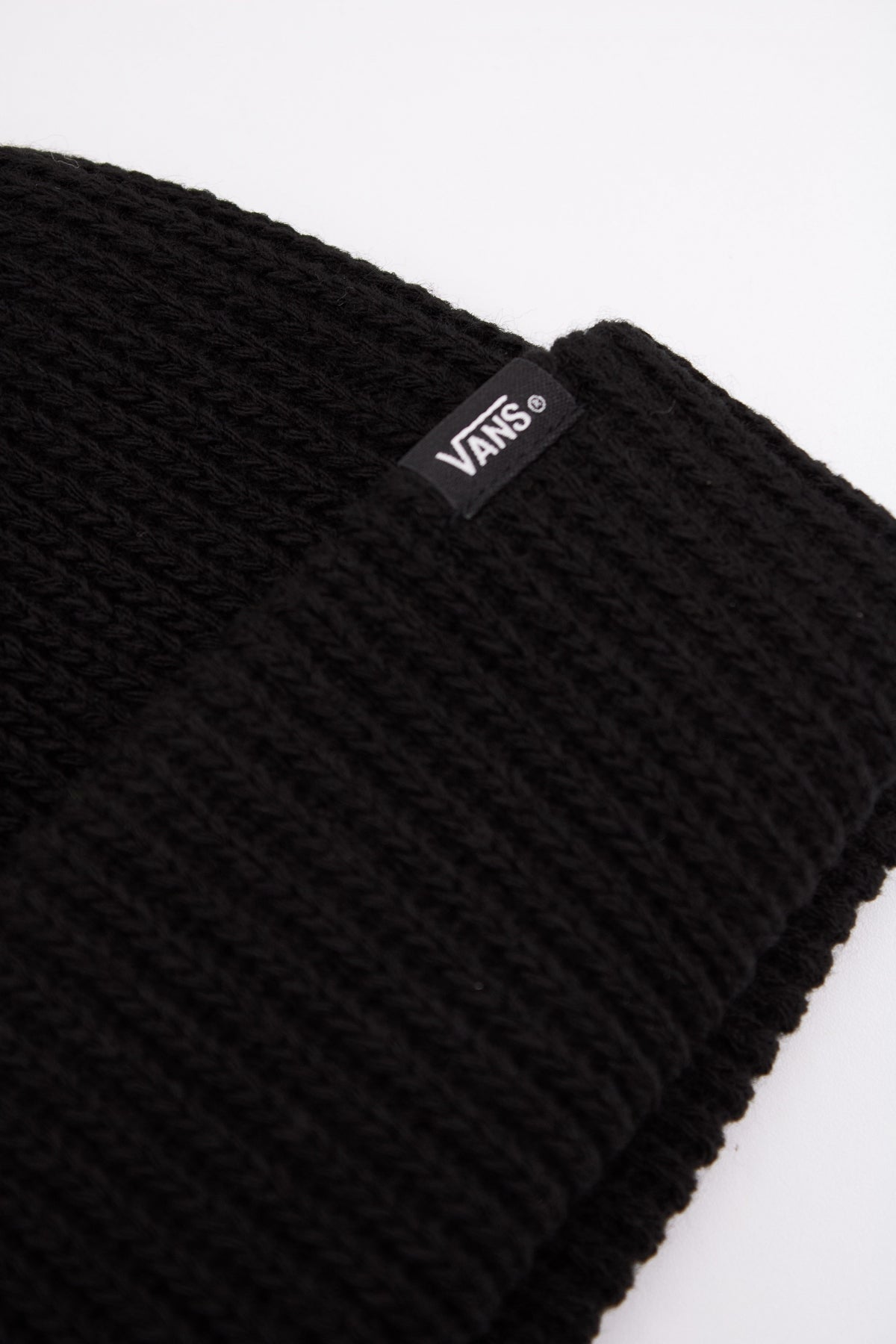 VANS CORE BASICS BEANIE en color NEGRO  (4)