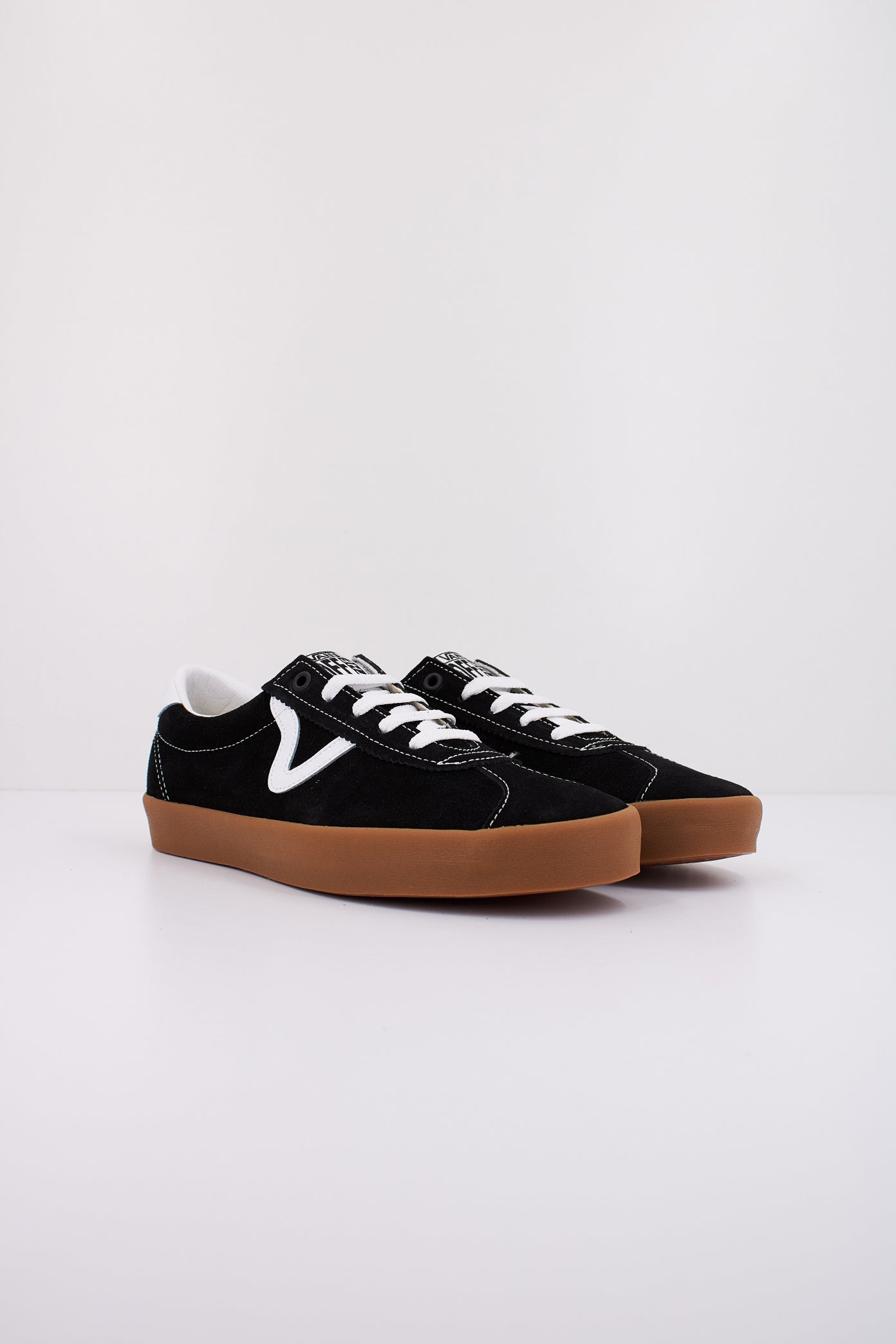 VANS SPORT LOW en color NEGRO  (2)