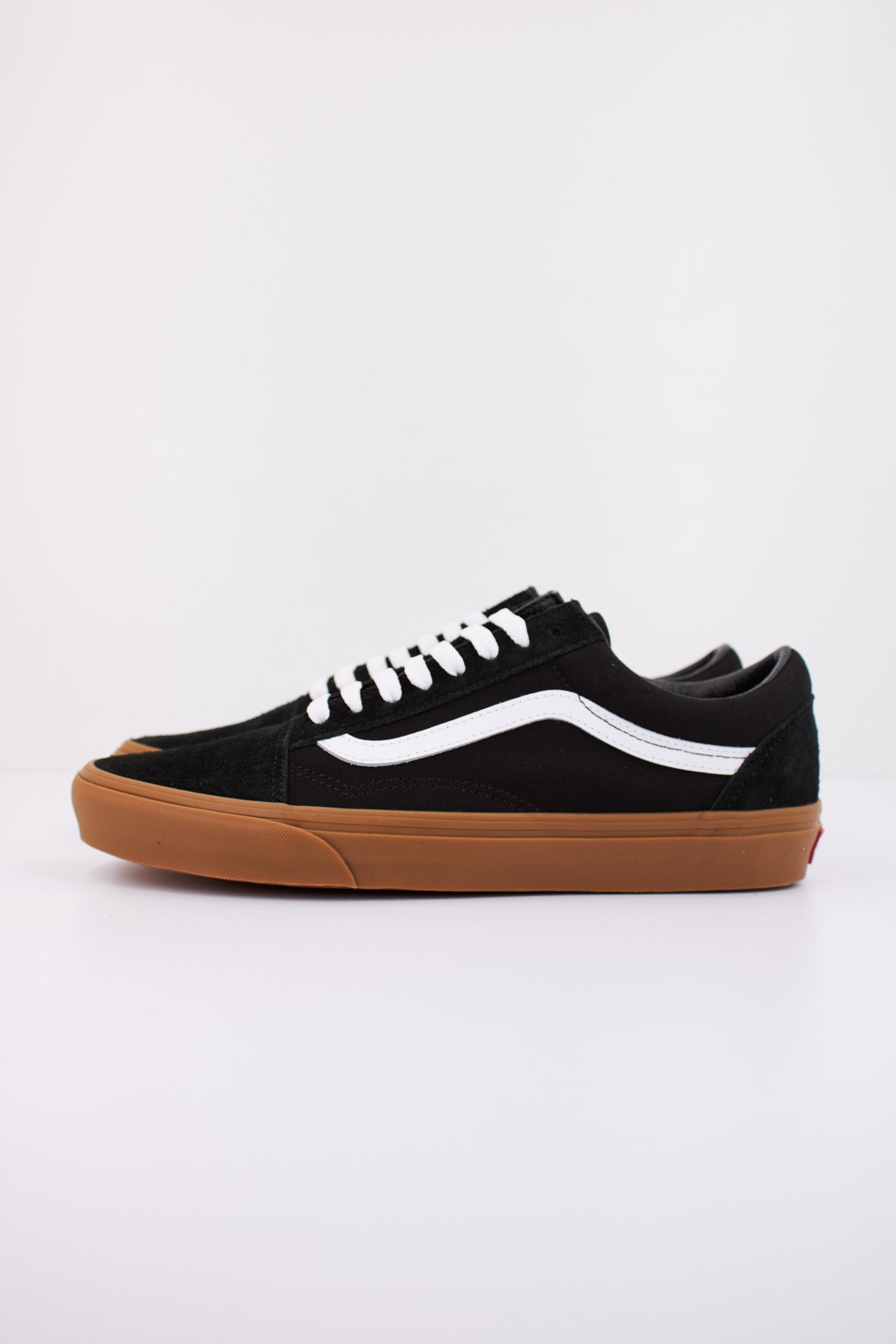 VANS OLD SKOOL en color NEGRO  (1)