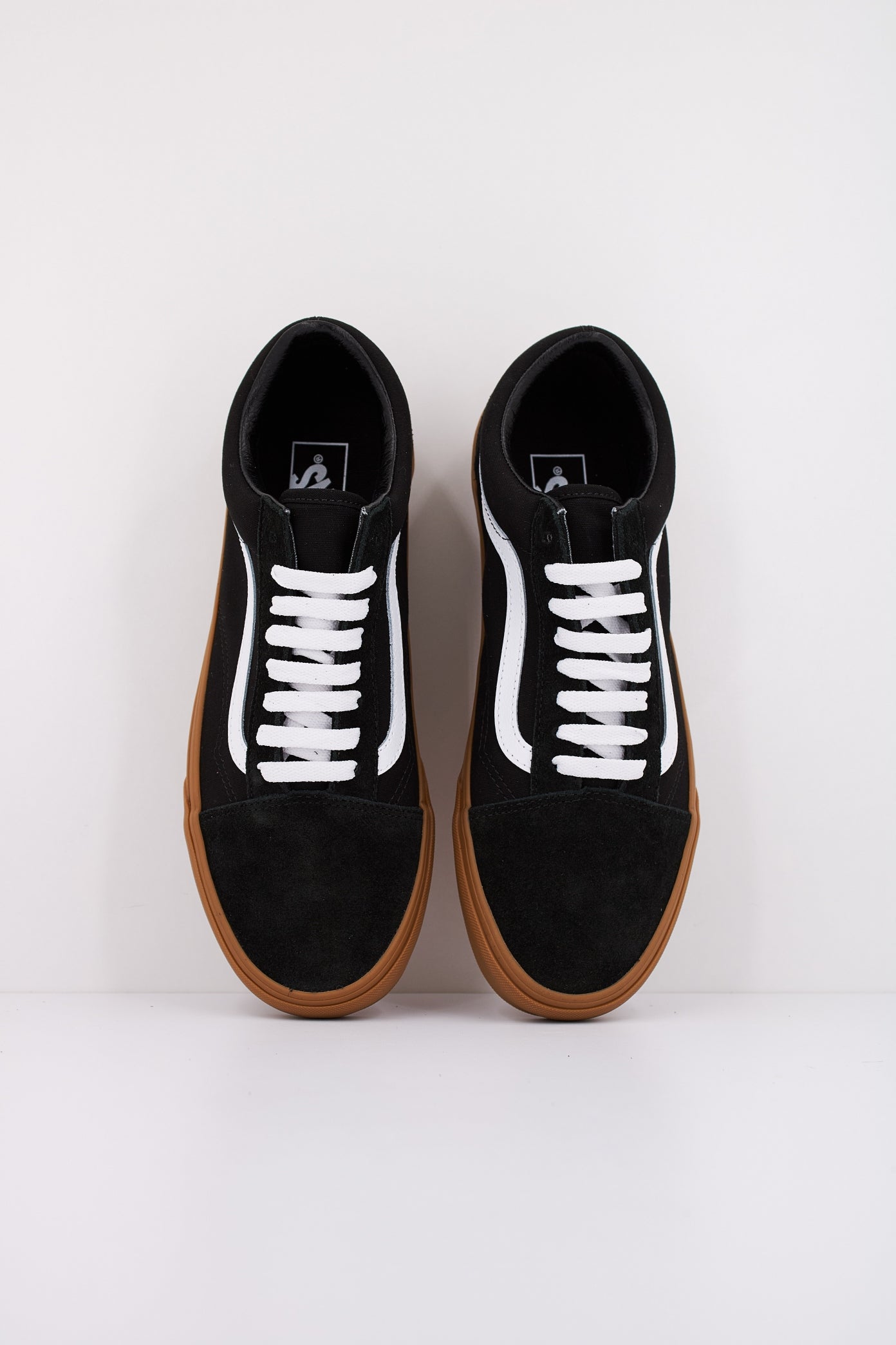 VANS OLD SKOOL en color NEGRO  (3)