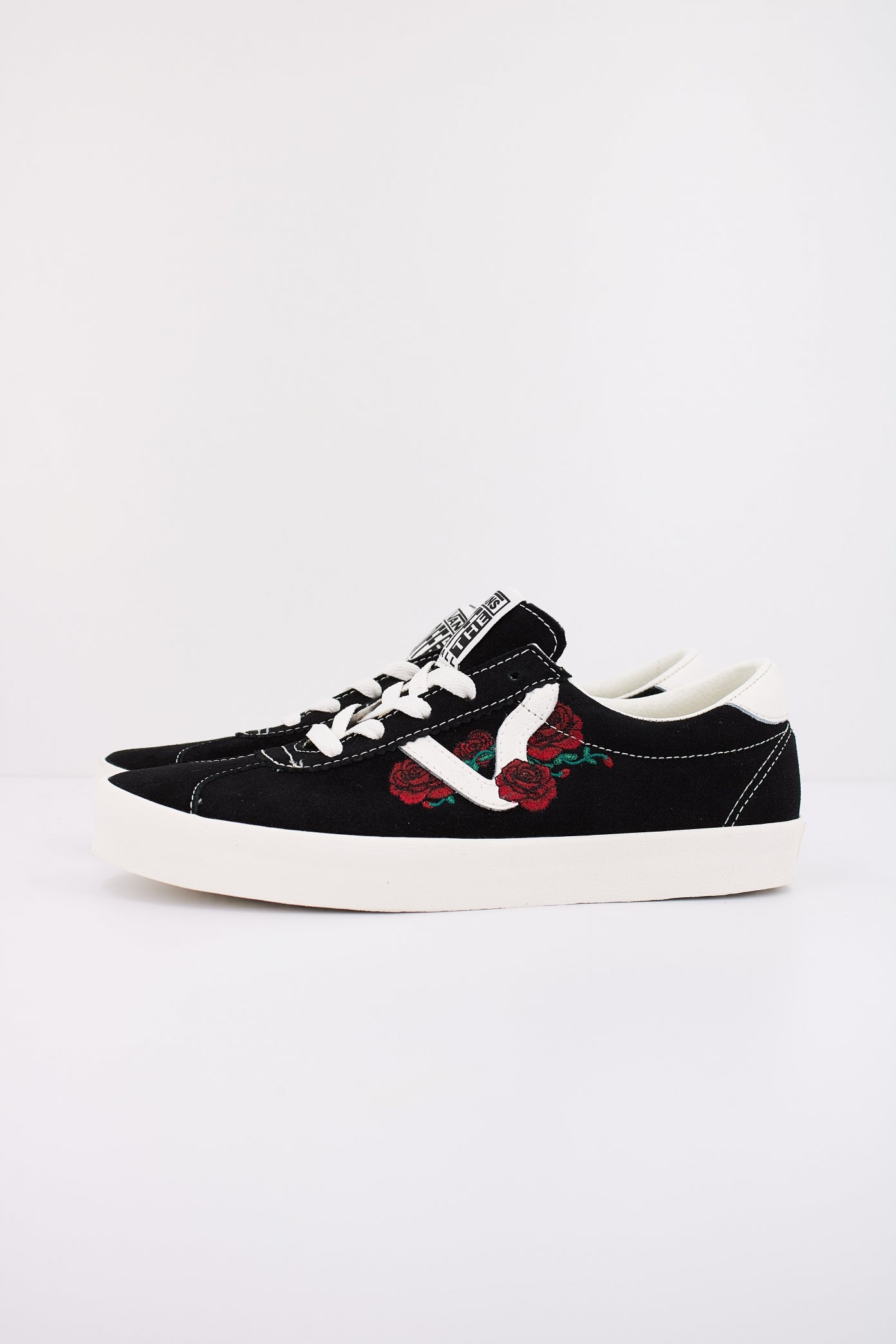 VANS SPORT LOW en color NEGRO  (1)