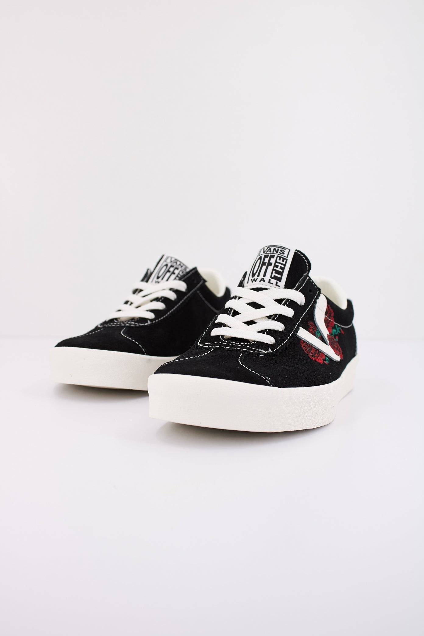 VANS SPORT LOW en color NEGRO  (2)