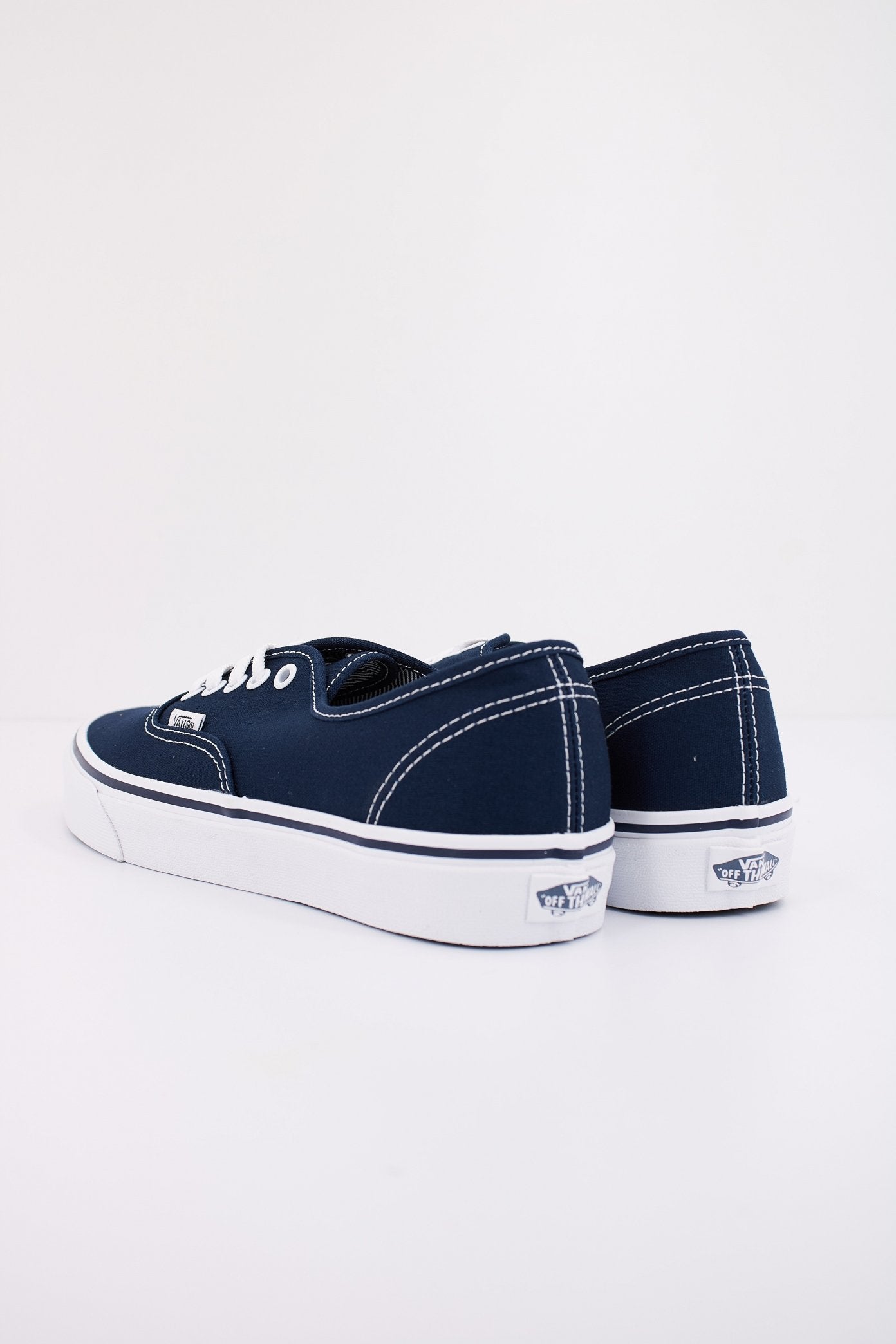 VANS AUTHENTIC en color AZUL  (4)