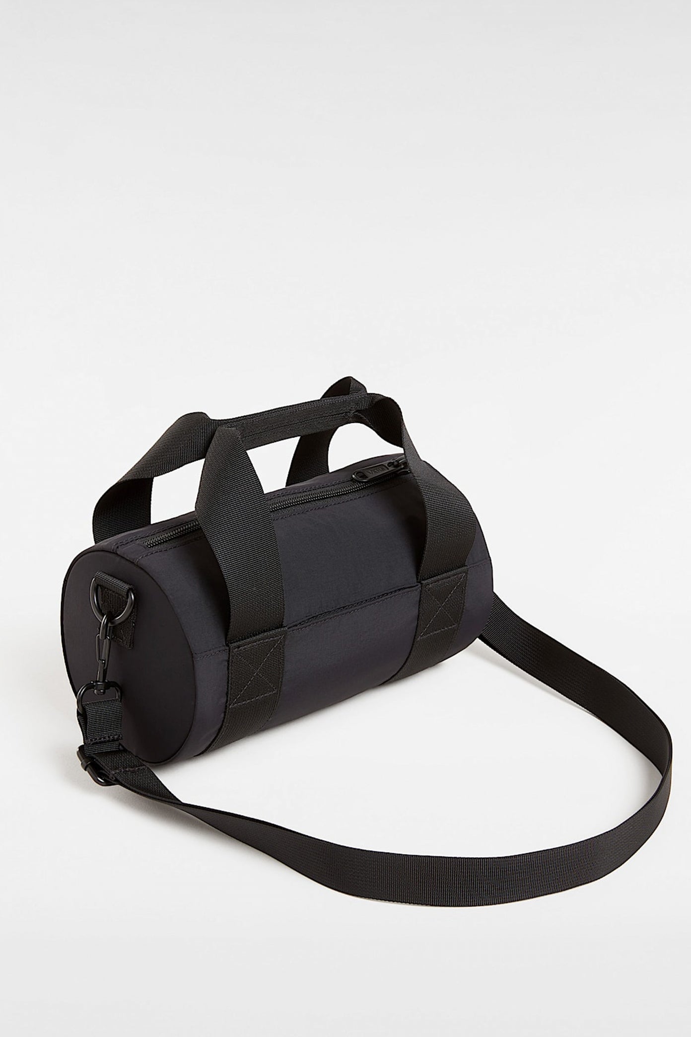 VANS BARRELED MINI BAG en color NEGRO  (2)