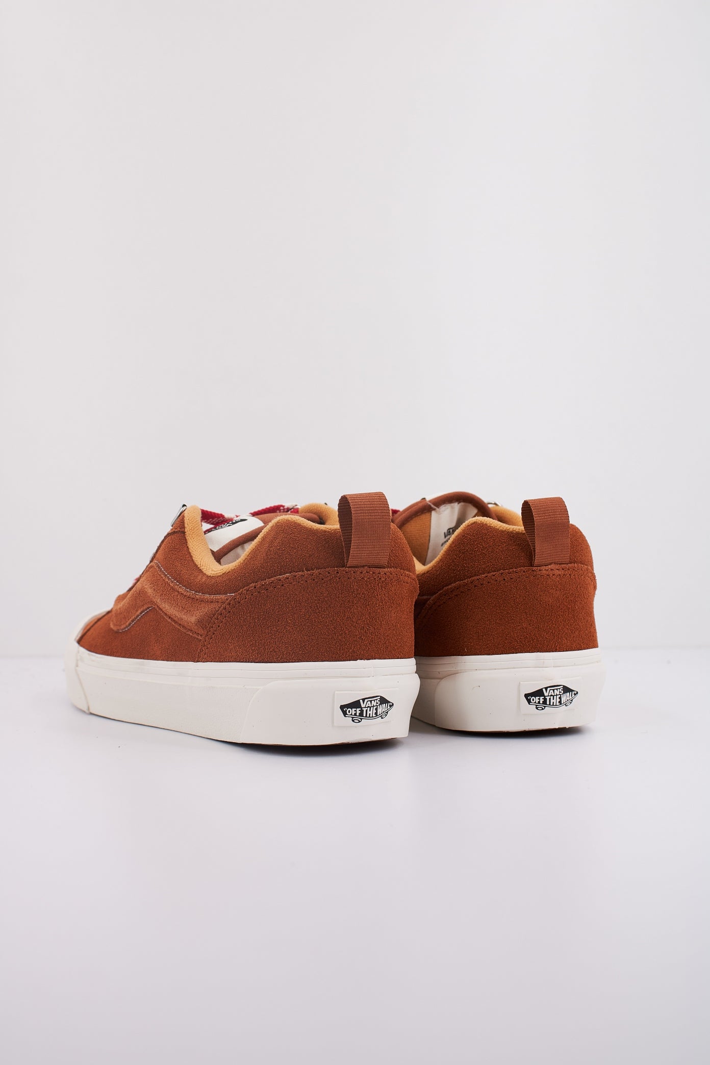 VANS  KNU SKOOL KNU VINTAGE en color MARRON  (4)