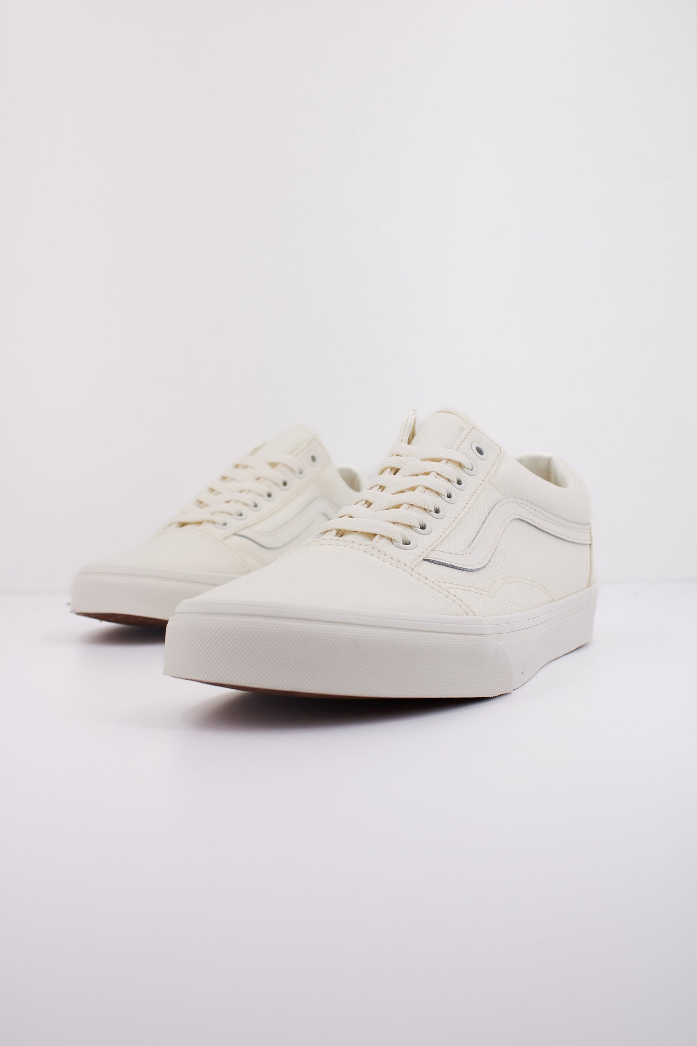 VANS OLD SKOOL LINEN en color BLANCO  (2)