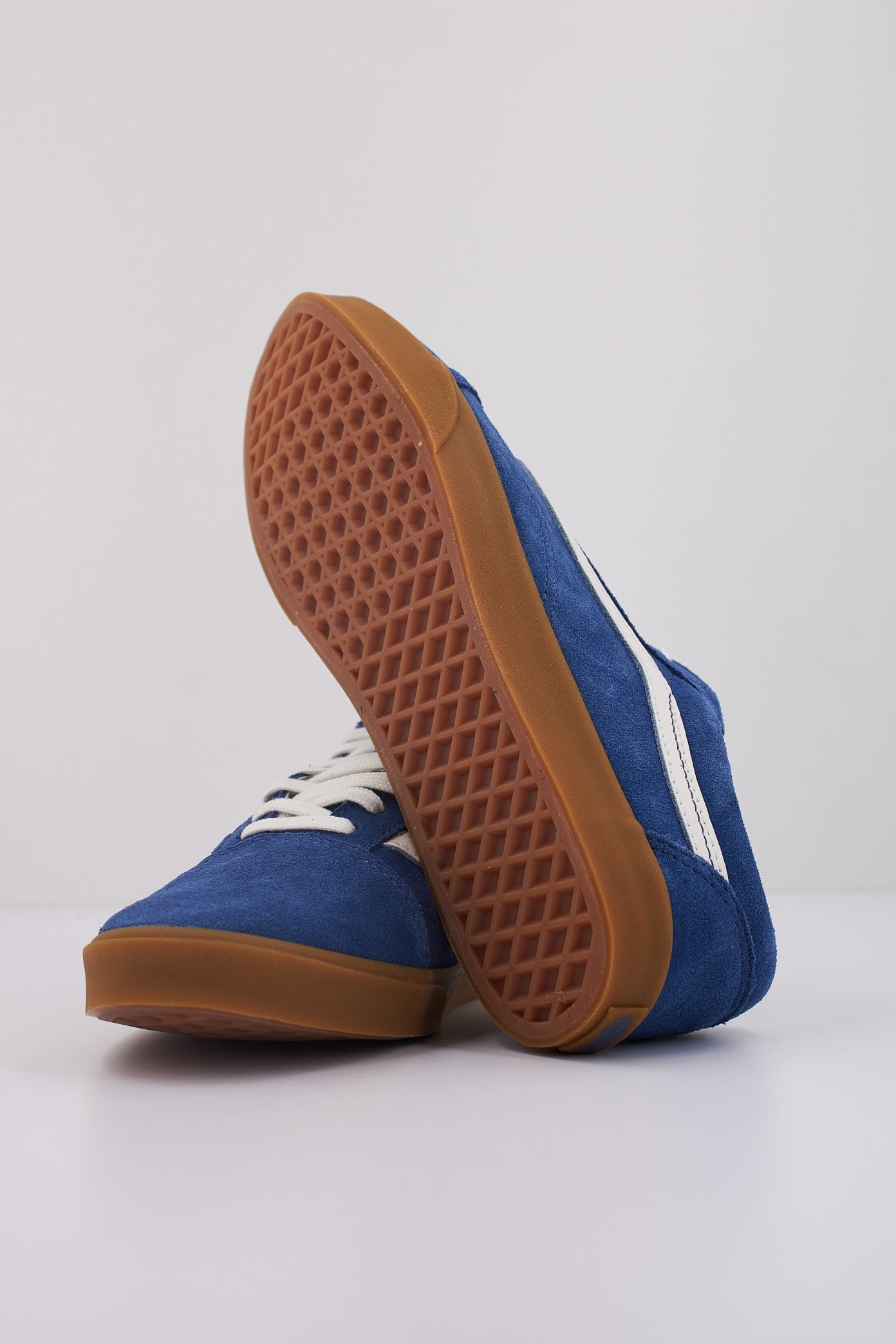 VANS  OLD SKOOL LOWPRO en color AZUL  (5)