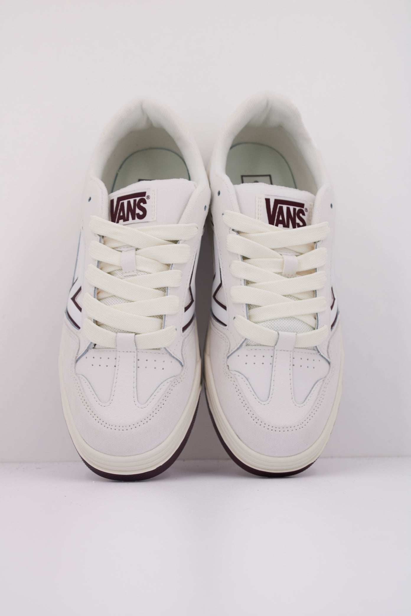 VANS VNDHQU UPLAND en color BLANCO  (3)