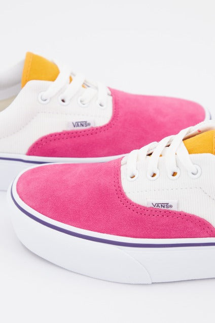 VANS UA ERA PLATFORM en color BLANCO  (2)