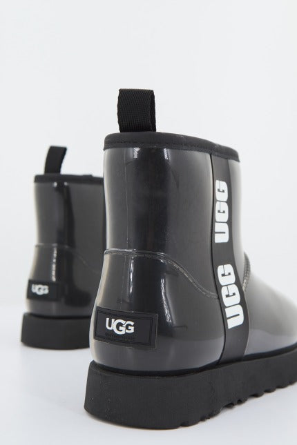 UGG CLASSIC CLEAR MINI en color NEGRO  (3)