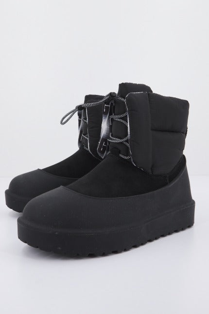 UGG W CLASSIC MAXI TOGGLE en color NEGRO  (4)