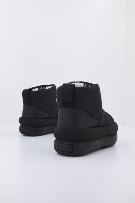 UGG  CLASSIC MAXI MINI en color NEGRO  (3)