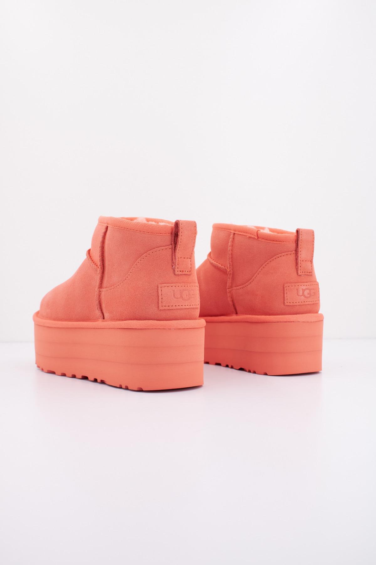 UGG W CLASSIC ULTRA MINI PLATF en color NARANJA  (3)