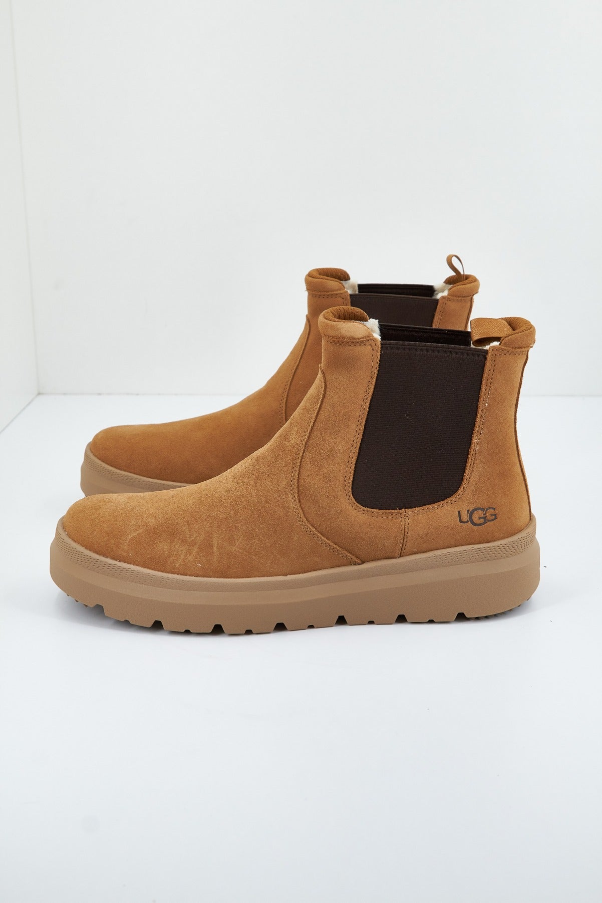 UGG M BURLEIGH CHELSEA en color MARRON  (1)