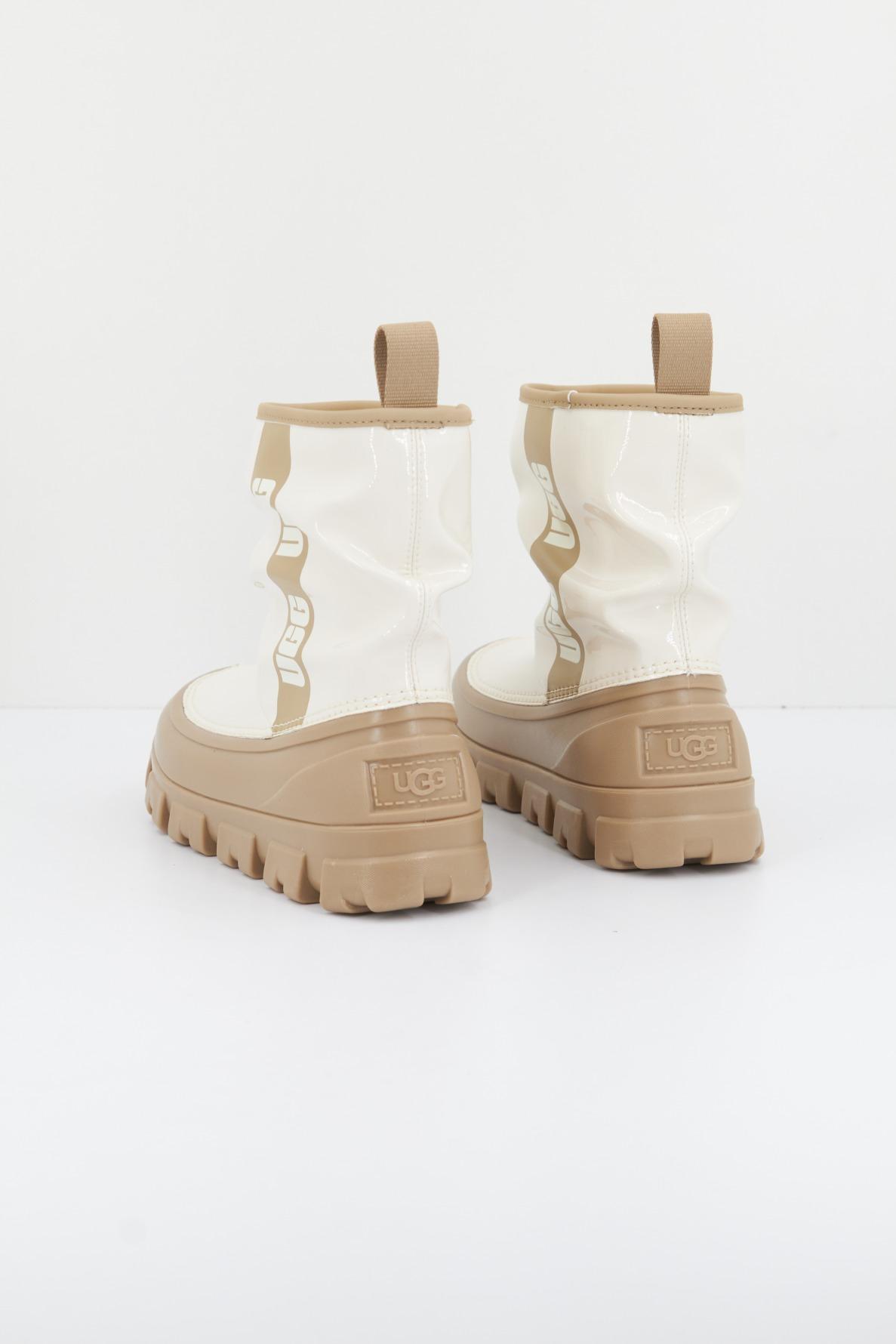 UGG K CLASSIC BRELLAH MINI en color BLANCO  (2)