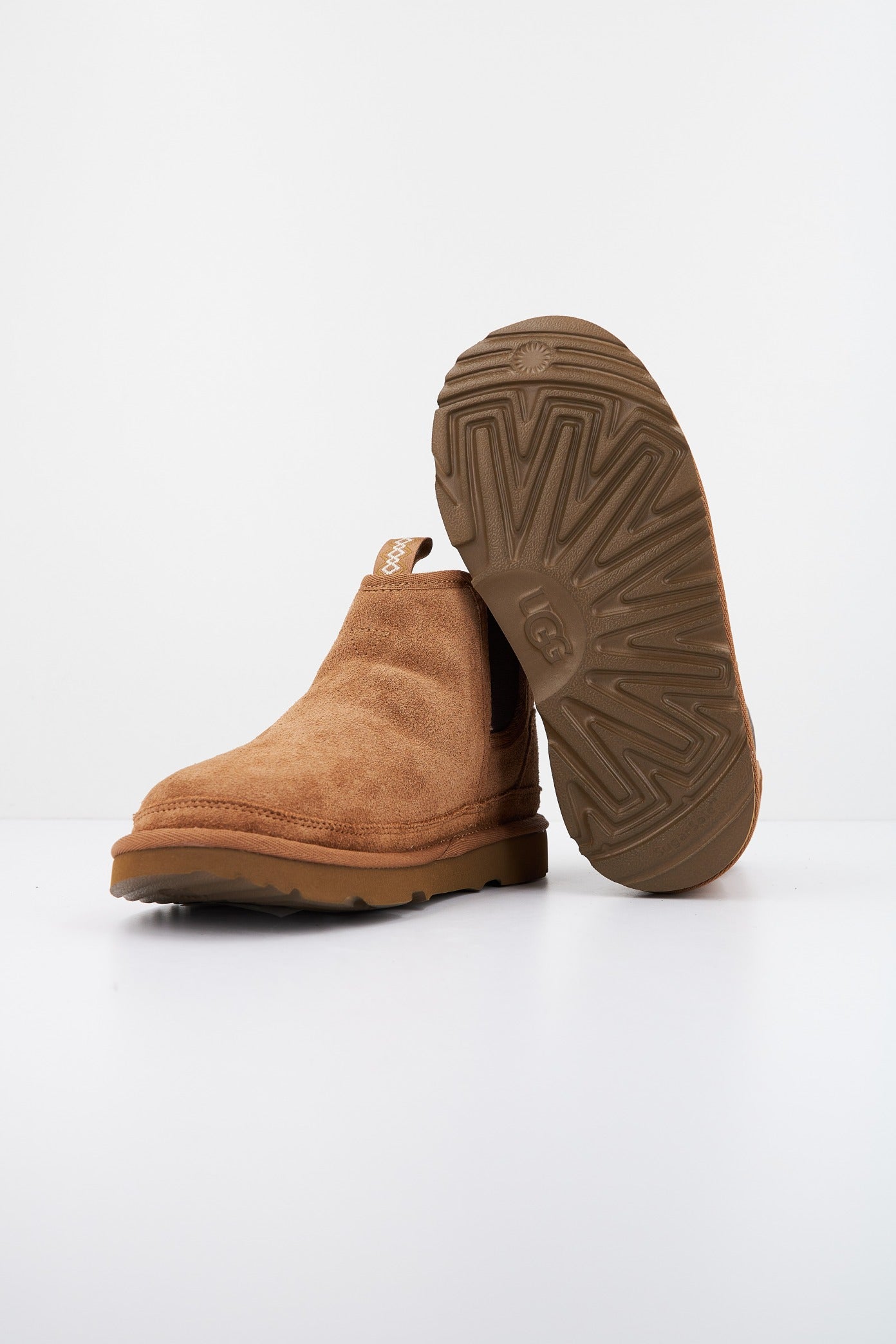 UGG K NEUMEL CHELSEA en color MARRON  (4)