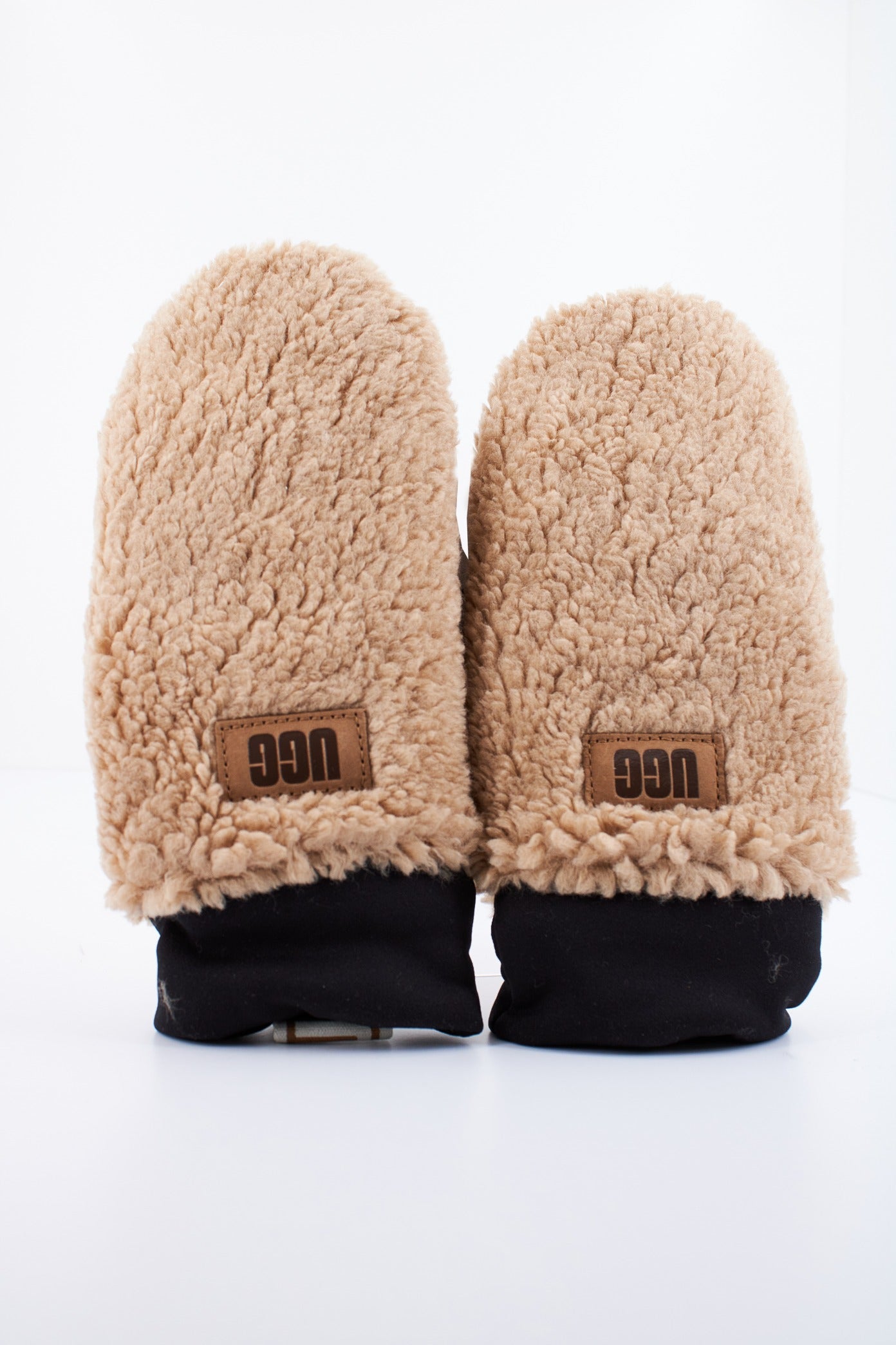 UGG W SHERPA MITTEN W LOGO TAPE en color MARRON  (1)