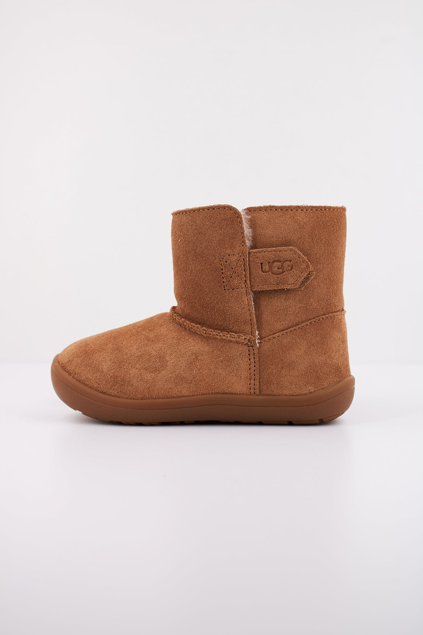 UGG KEELAN II en color MARRON  (1)