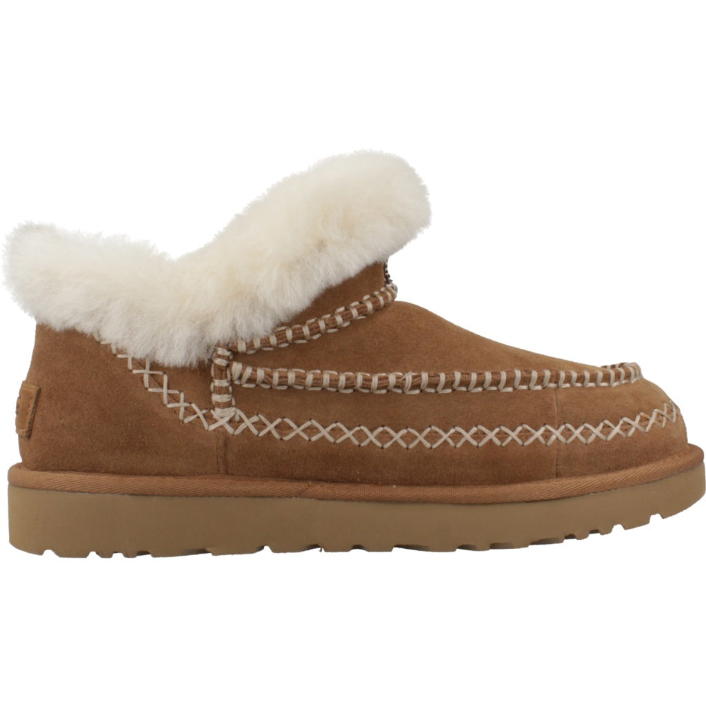 UGG W CLASSIC ULTRA MINI ALPINE en color MARRON  (4)