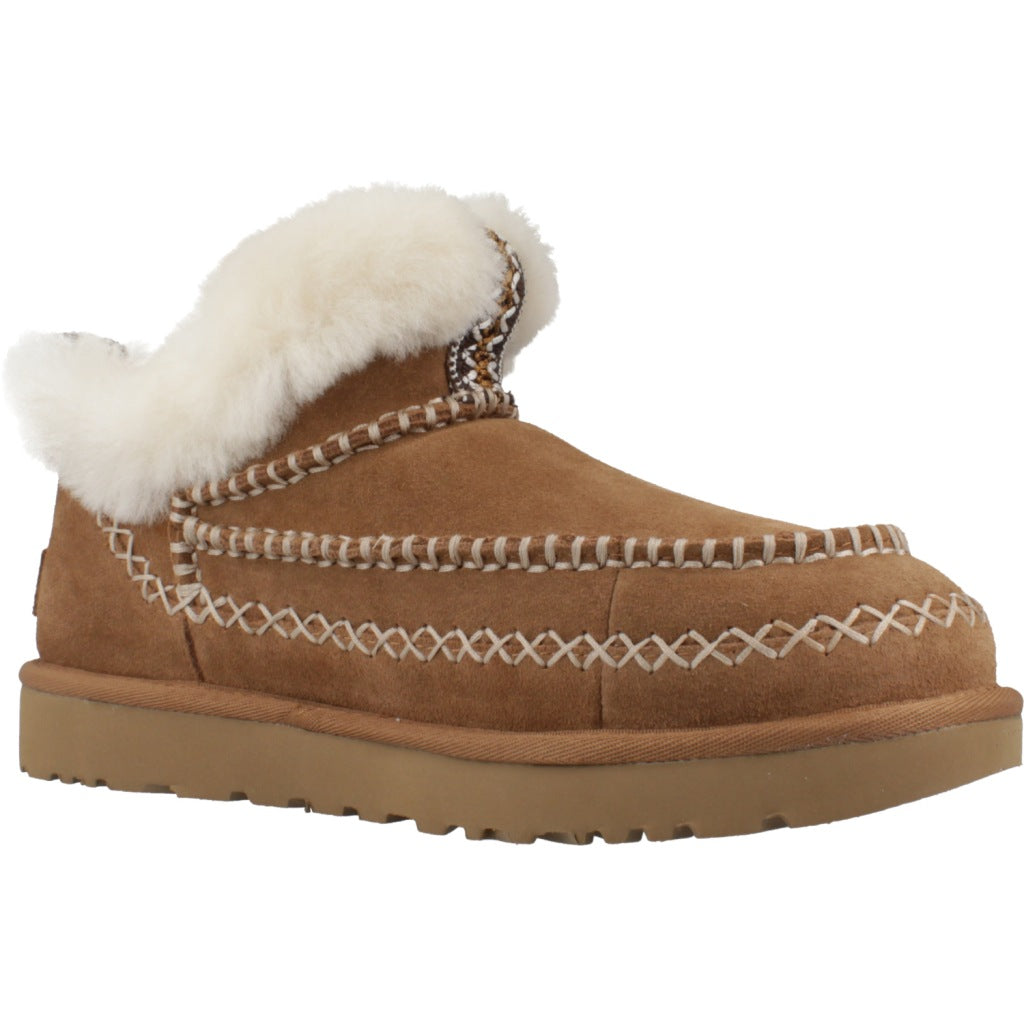 UGG W CLASSIC ULTRA MINI ALPINE en color MARRON  (5)