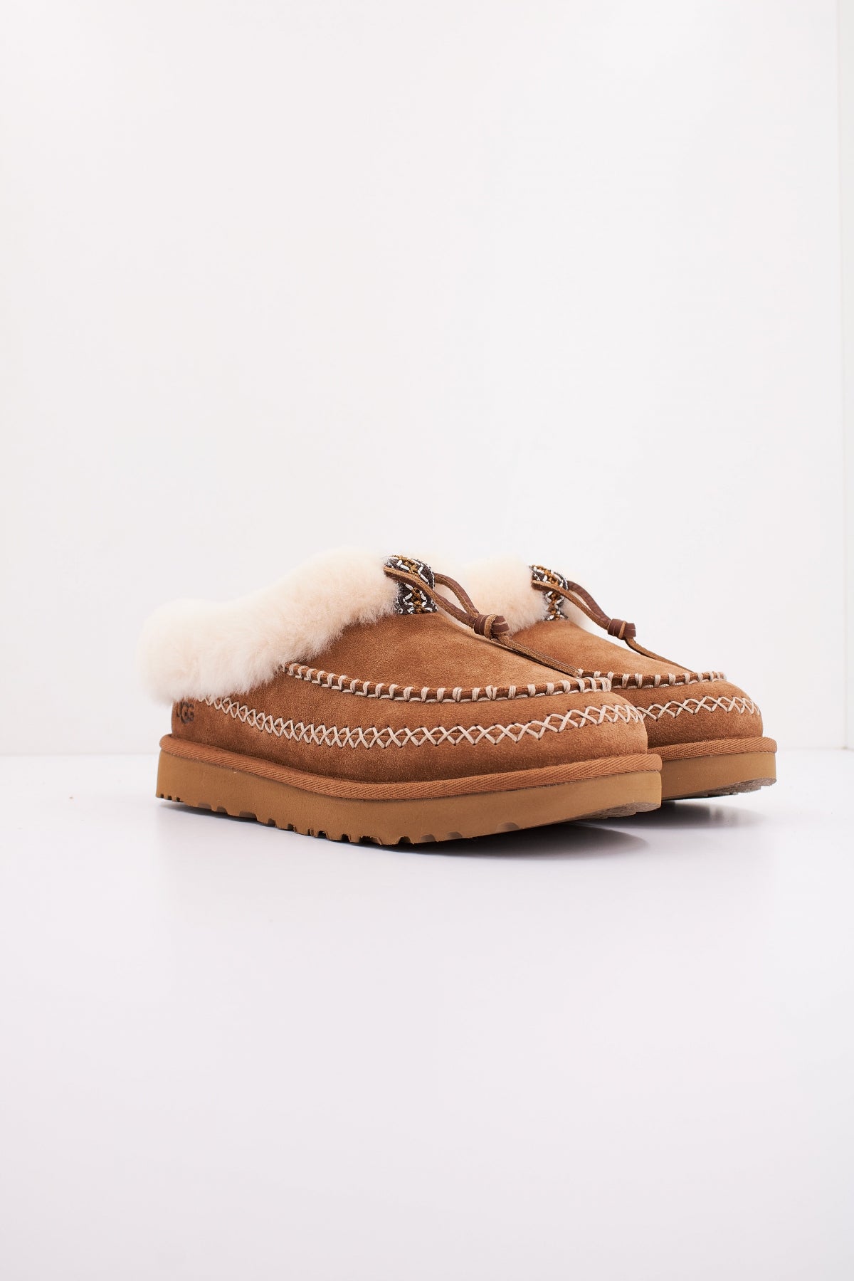 UGG W TASMAN ALPINE en color MARRON  (2)