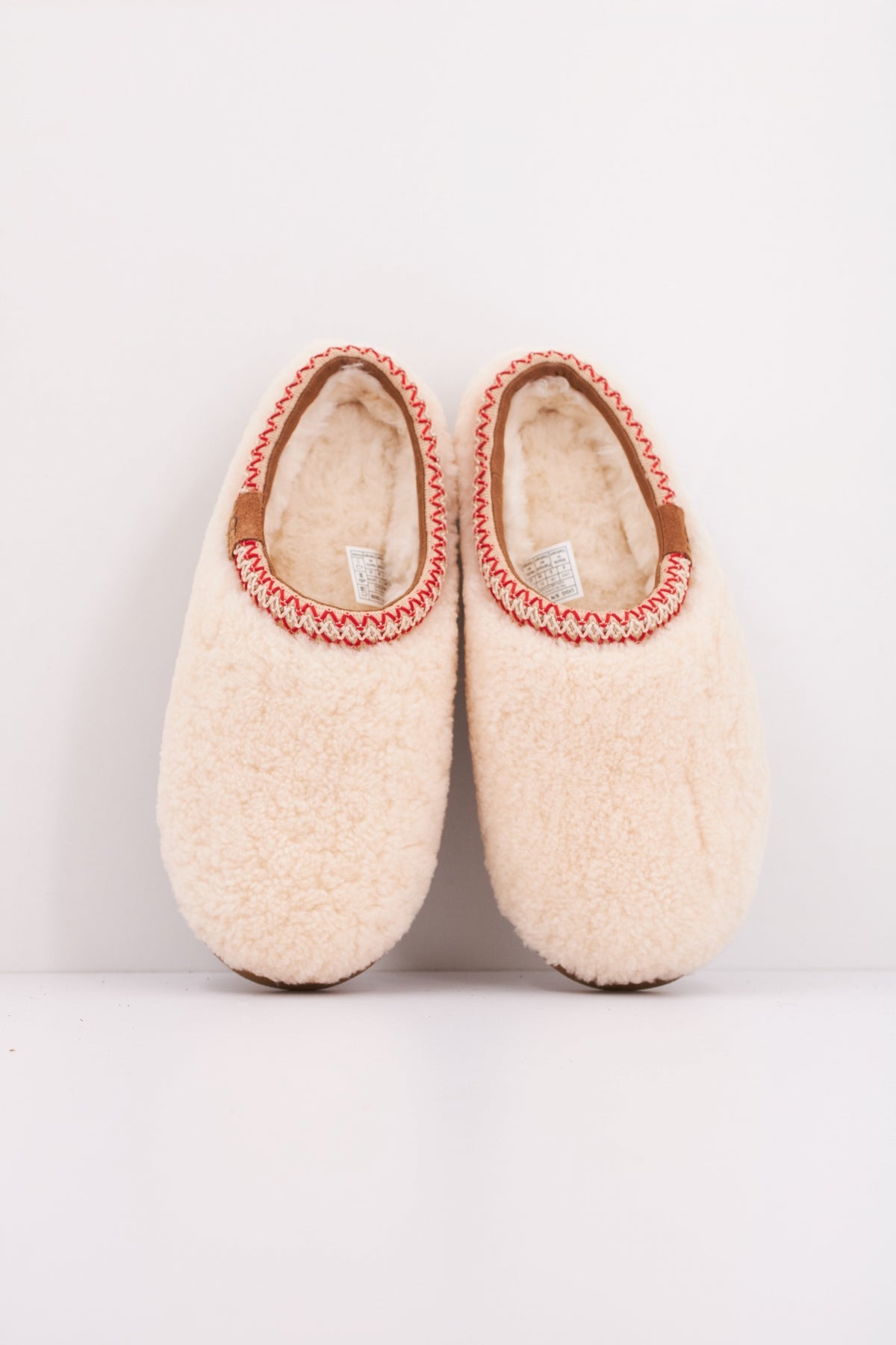 UGG W TASMAN MAXI CURLY en color BEIS  (3)