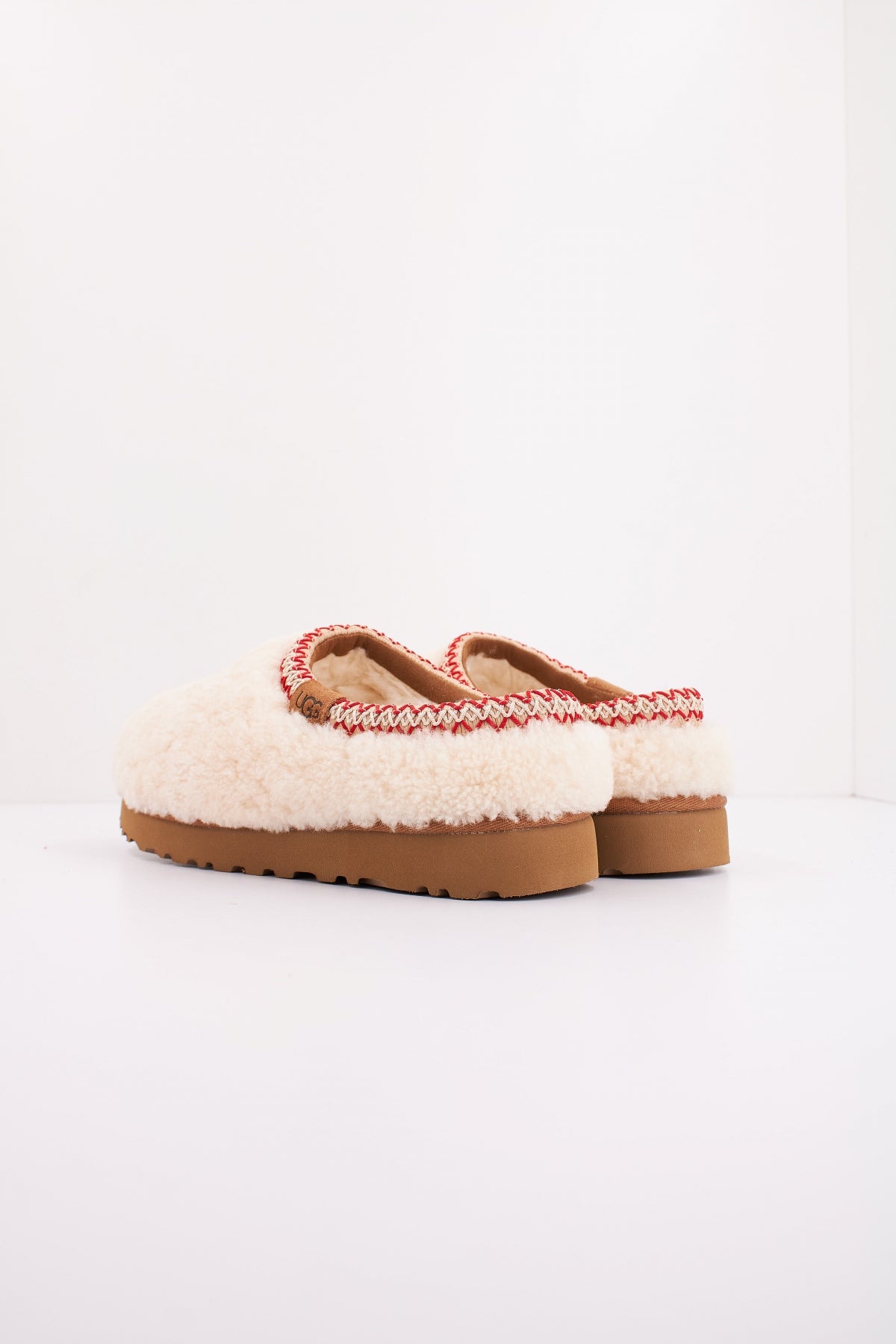 UGG W TASMAN MAXI CURLY en color BEIS  (4)