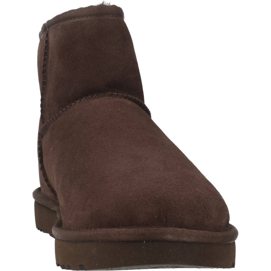 UGG W CLASSIC MINI II en color MARRON  (6)