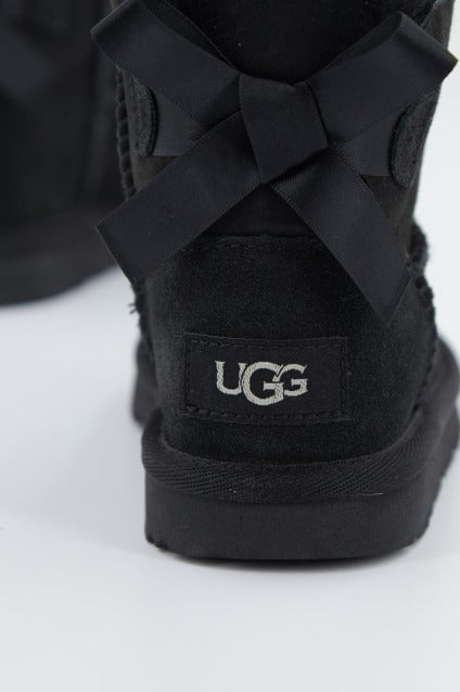 UGG MINI BAILEY BOW II en color NEGRO  (4)