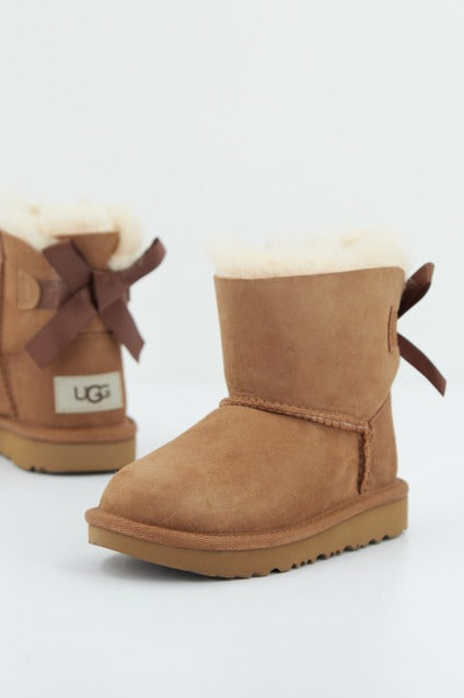 UGG MINI BAILEY BOW II en color MARRON  (1)