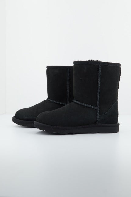 UGG CLASSIC II en color NEGRO  (1)